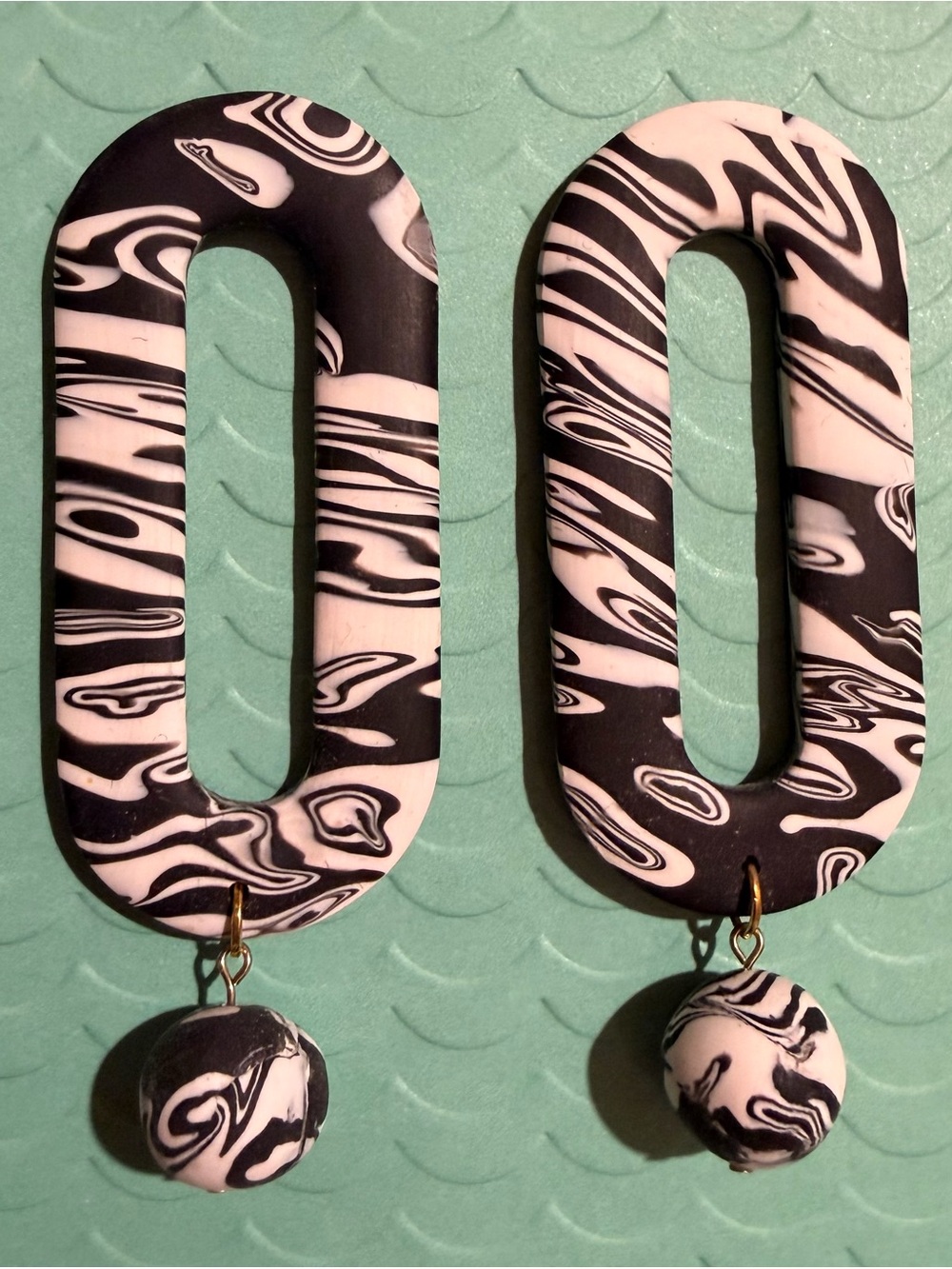 Black & White Marbled Drop Hair Clips - Women Accessories